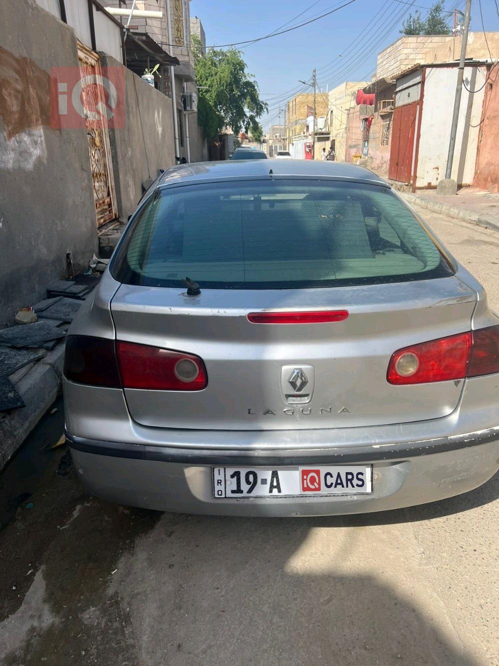 رينو لاجونا